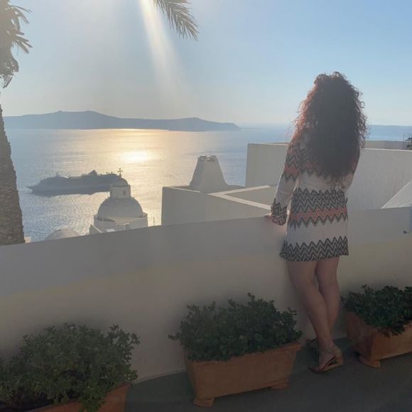 Meet your Posher, Lisa - Picture 1 of 1